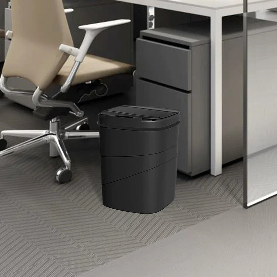 Touchless Smart Trash Bin